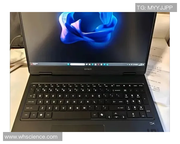 惠普阴影精灵11《英豪联盟》典藏版月底开售,海克斯金色线条装修 惠普阴影精灵11《英豪联盟》典藏版月底开售,海克斯金色线条装修